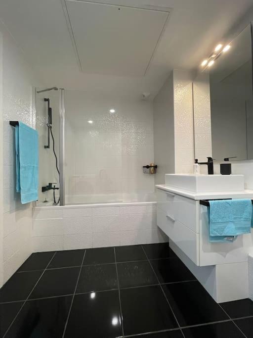 Prado Plage David - Stade Velodrome - Parc Chanot - Luxury Apartment By The Sea Marseille Bagian luar foto